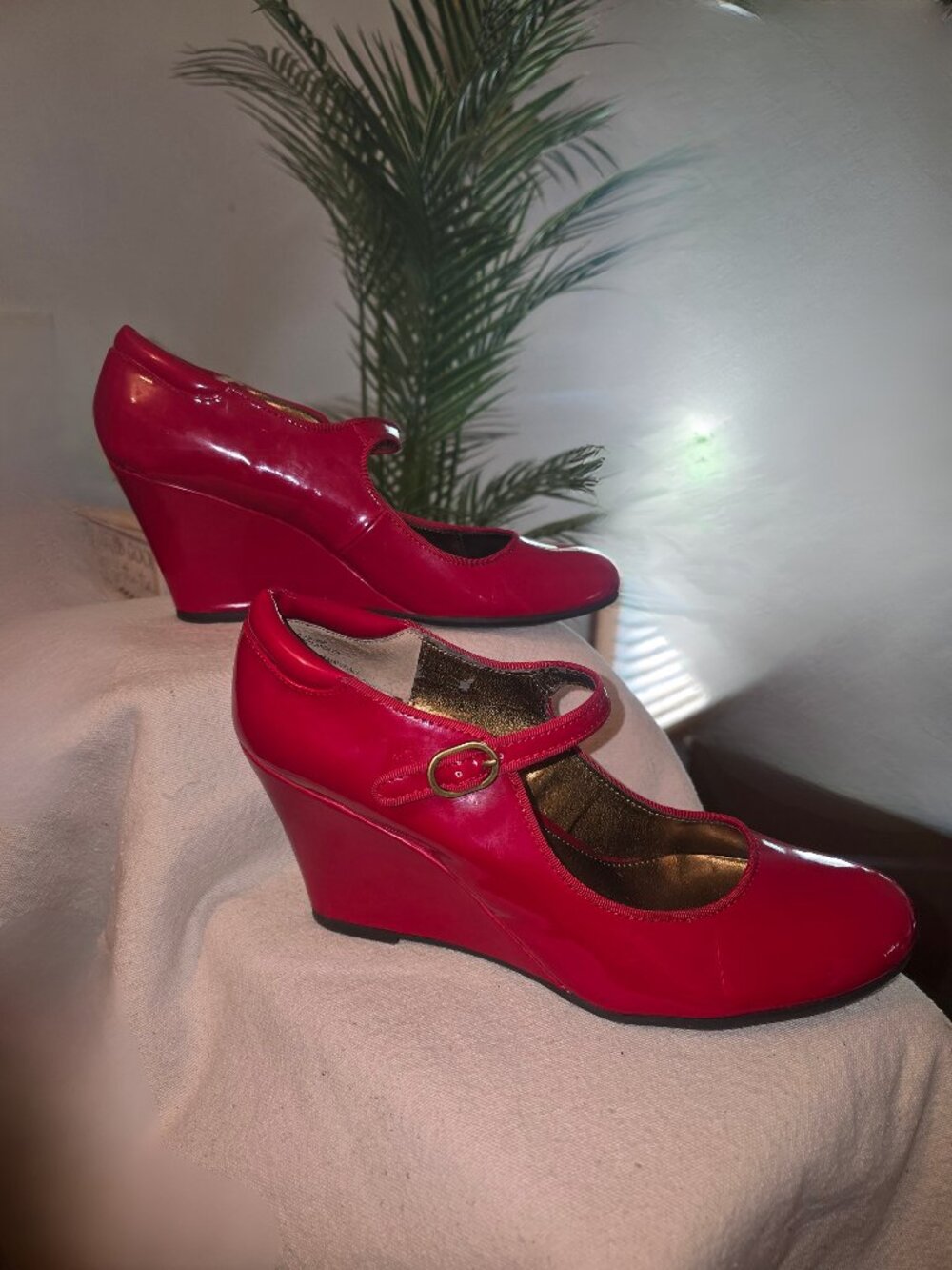 Rialto Women's Red Wedge Heels Size 11